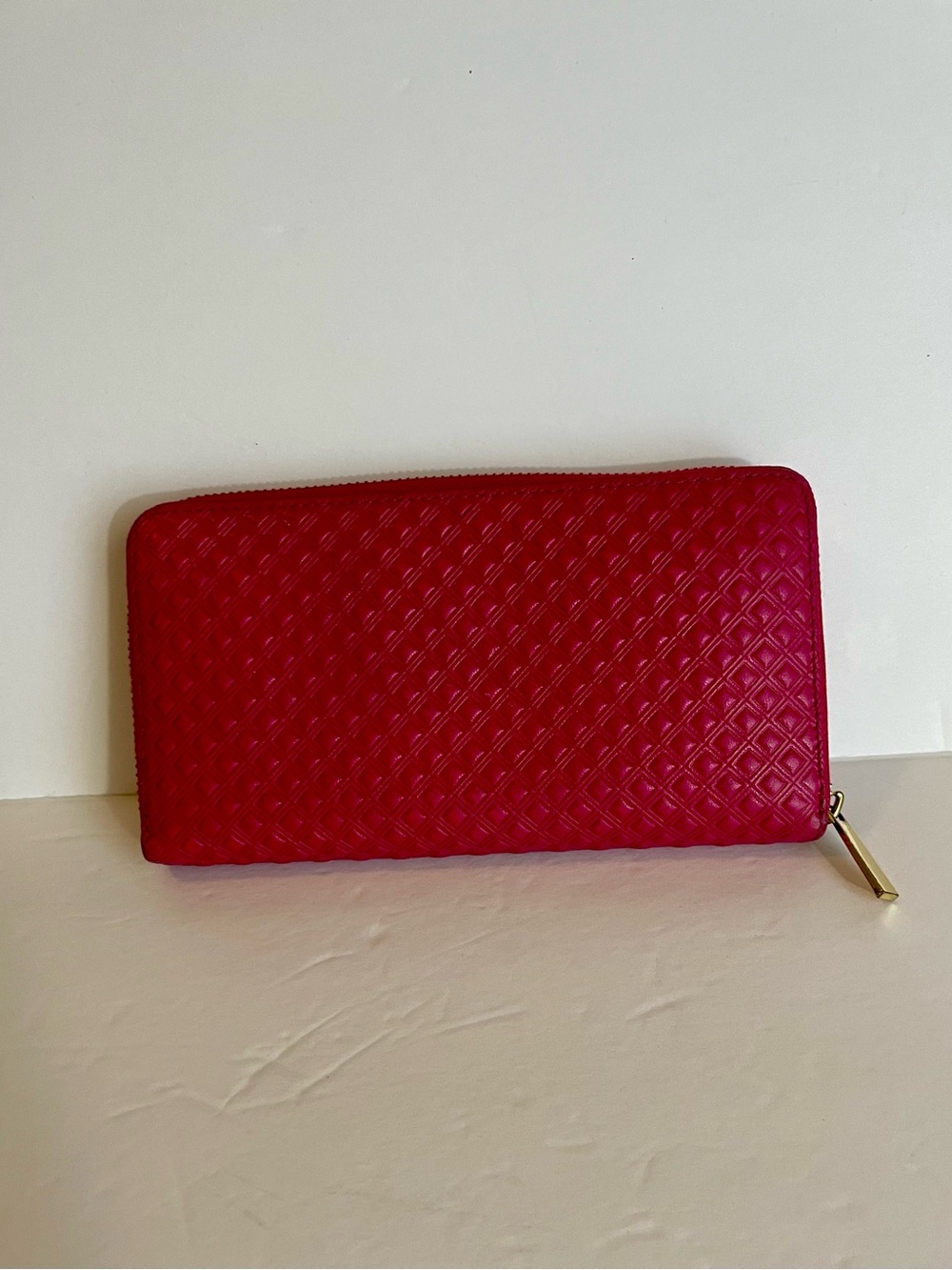Tory Burch Pink Embossed Wallet - Picture 2 of 5